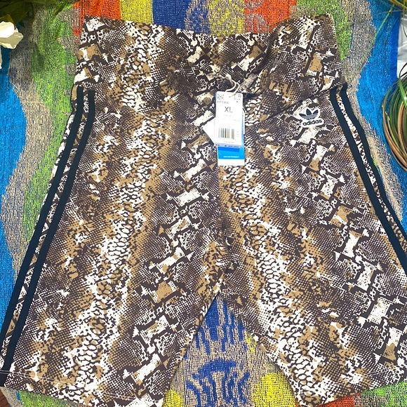 Ladies Bundle 🤎🤍🖤 - Picture 3 of 11